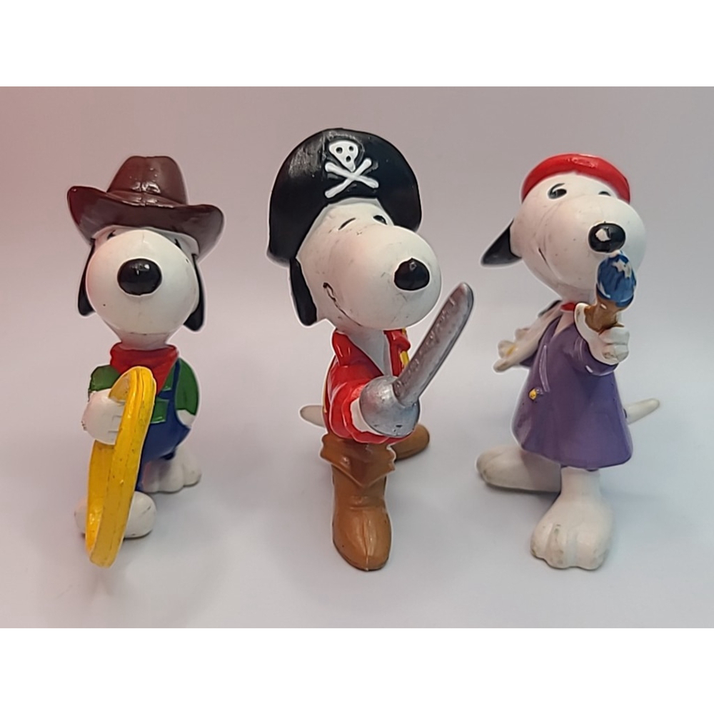 Lot Of 3 Vintage 1958 66’ Peanuts Snoopy Figures Cowboy Painter Pirate United Fe